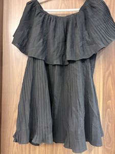 Chic Black Off-Shoulder Pleated Top