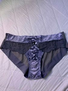 Stylish Snake Print Lace Briefs