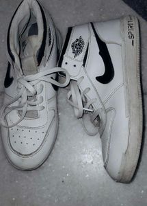 Jordan White High-Top Fashion Sneakers 👟