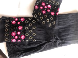 Black Stretchable Pant With Embroidery At The Bottom