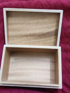 new wooden box medium size