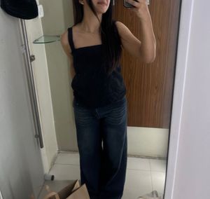 Chic Black Square Neck Tank Top