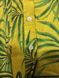 Vibrant Tropical Leaf Print Shirt