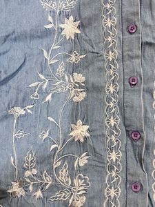 SALE🎀Embroidered Denim Top