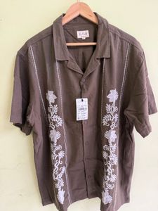 Men's Embroidered Short-Sleeve Shirt