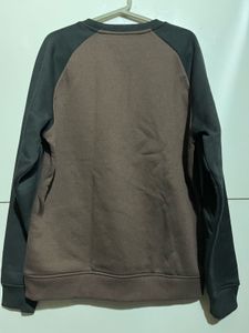 M size printed Pullover sweatshirt