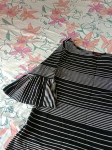 Beautiful And Trendy Girls Top