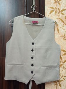 Stylish Women's Sleeveless Vest