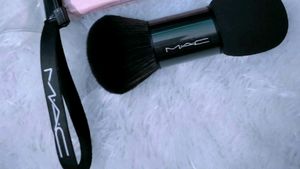 Brand New MAC Foundation Dual Brush