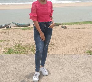 Stylish Blue Jeans/ Skinny Fit.