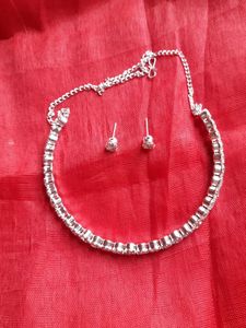 Sparkling Silver Necklace &amp; Earring Set