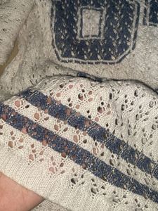 Chic "84 London" Knit crochet full sleve top