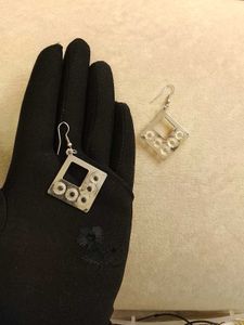 2pair Dangle Earrings with Clear Stones