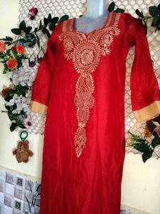 🔥MEGA SALE🔥 Red Kurti with Golden Embroidery