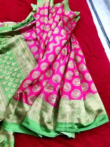 Pink Printed Saree with blouse piece