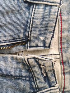 Light Blue Jeans Without Button At Low Price