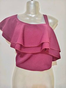 Chic Ruffled One-Shoulder Crop Top