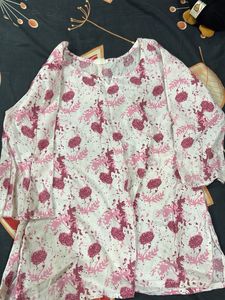Elegant White Kurta with Pink Floral Print
