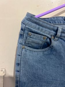 Distressed Mom Jeans Size 28