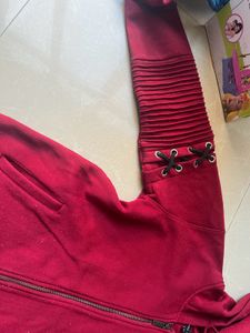 Zara Sweat Shirt
