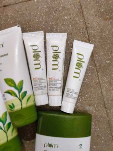 Combo Of Plum Green Tea Skincare Items Kit