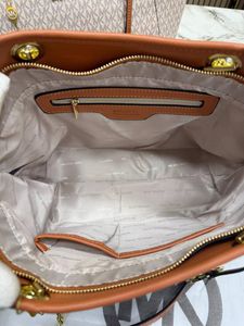 Michael Kors Hobo Bag