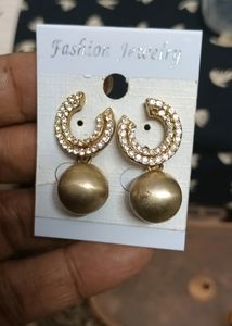 Golden diamond Earring