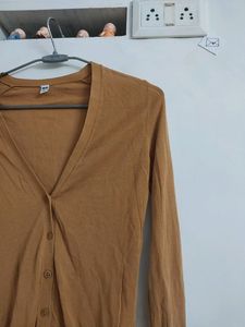 Uniqlo Top