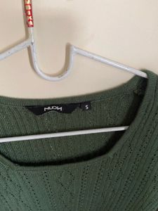 Green Cropped Knit Top