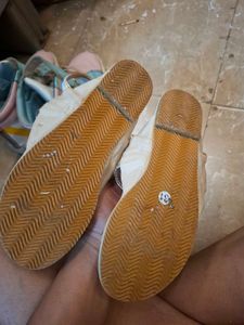 Cute Kolhapuri chappal for 6 to 8year o