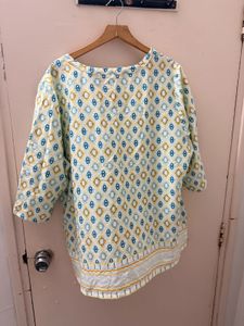 Lightweight Geometric Print Tunic Top