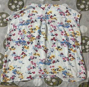 Floral Button-Up Tunic Top
