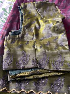 Beautiful Silk Saree with Paisley Motifs