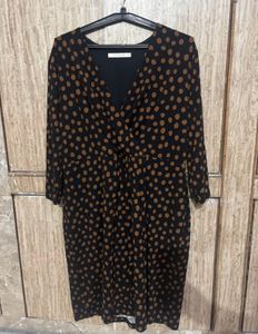 Black Colour Midi Dress With Polka Dot & V-Neck