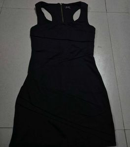 Chic Black Sleeveless Mini Dress