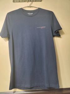Jack And Jones. Men's Casual Tshirt. Like New.