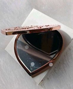 Charlotte tilbury heart mirror ♥️💕