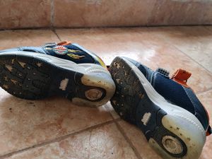 Kids Sports Shoes