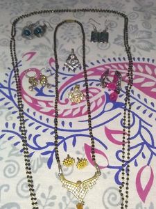 Mangalsutra With 6 Earings