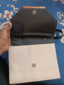 Chic Two-Tone Handbag