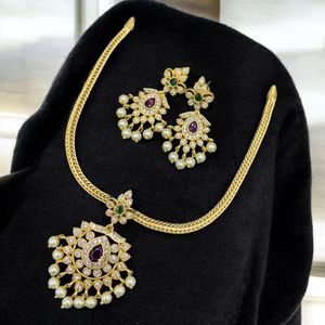 Stunning Gold Plated Necklace and Earring Set