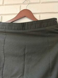 Vanheusen Striped Pencil Skirt