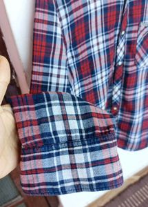 Men's 2 sided shirt one is checked,other side plan