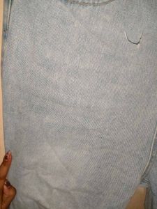 Trendy Light Wash Ripped Jeans
