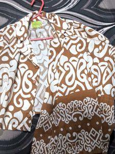Unique Brown &amp; White Patterned Blouse