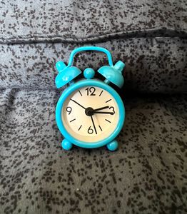 Cute Mini Stylish Metal Alarm Desk Decor Clock ⏰