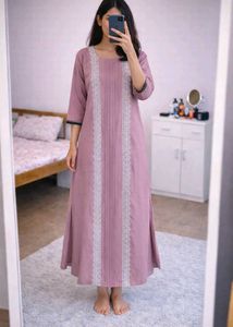 Elegant Pink Kurta with Lace Detail