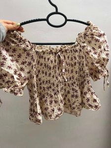 Floral Smocked Puff Sleeve Top