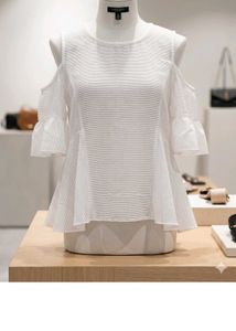jasmine Cold Shoulder Top🦭