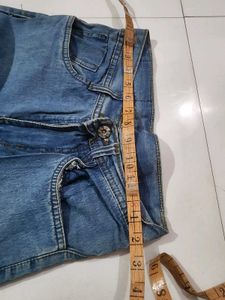 4 men jeans